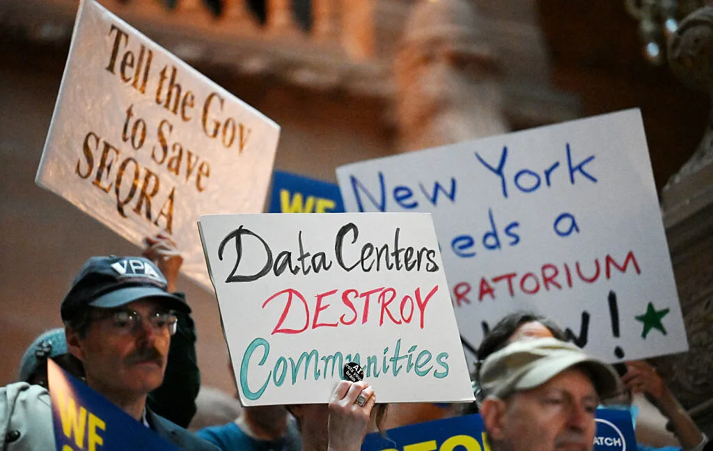 New York'tan Veri Merkezi İnşaatına 1 Yıl Moratoryum: Yapay Zeka Sektörü Alarmda