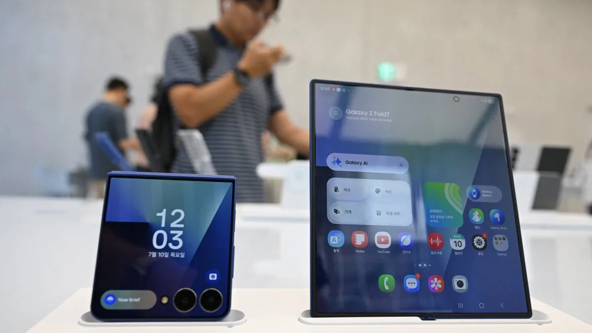 Samsung Galaxy Z Fold 8 ve Flip 8'e Zam Geliyor: RAM Krizinin Faturası Cebimize Yansıyacak