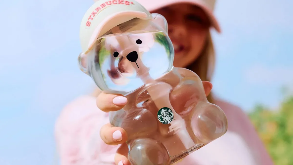 Starbucks'ın Pembe Ayı Bardakları Geri Dönüyor: İşte Nasıl Alabilirsiniz