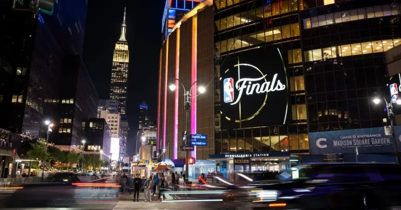 Yüz Tanıma ve Veri Sızıntıları: Madison Square Garden, Meta Glass ve Küresel Gözetim