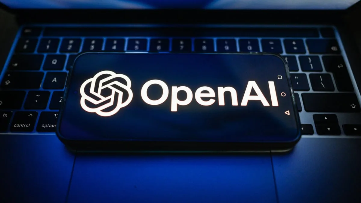 OpenAI 70 Dolara Basketbol Topu Satıyor: ChatGPT'nin Giyilebilir ve Fiziksel Ürünlere Açılımı