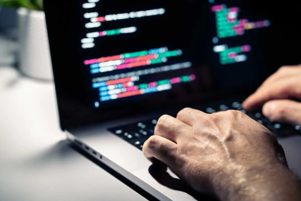 RabbitMQ'da Kritik Güvenlik Açıkları: OAuth Sırları Sızdırılıyor, Broker Ele Geçirilebilir