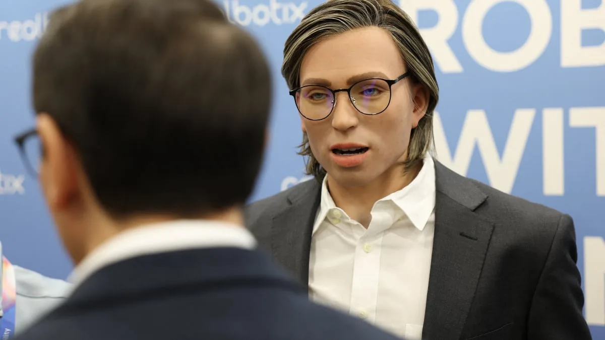 New York'ta Robot Öğretmenler Sınıfta: Yapay Zeka Destekli Eğitimde Yeni Dönem