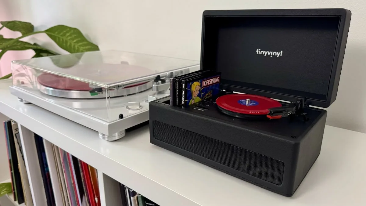Tiny Vinyl'den Minik Plak Oynatıcı: Koleksiyoncular İçin Nostaljik Bir Sürpriz