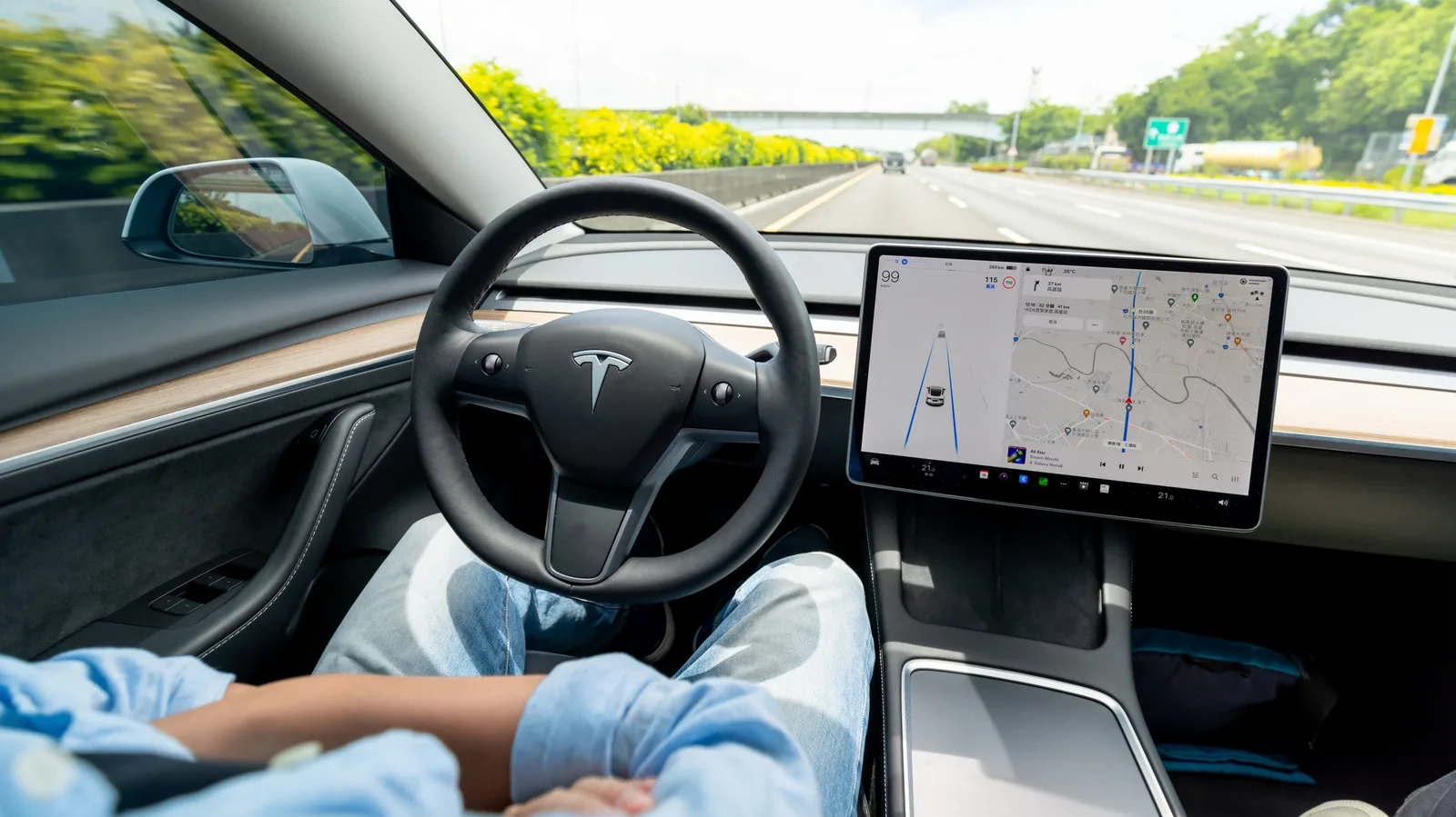 Tesla’nın Ölümlü Kazasında Sürücü Tam Gazla Otonom Sistemi Devre Dışı Bıraktı: NTSB Raporu