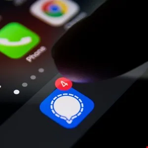 FBI Uyardı: Rus Casusları Signal Kullanıcılarının Yedekleme Anahtarlarını Çalmaya Çalışıyor