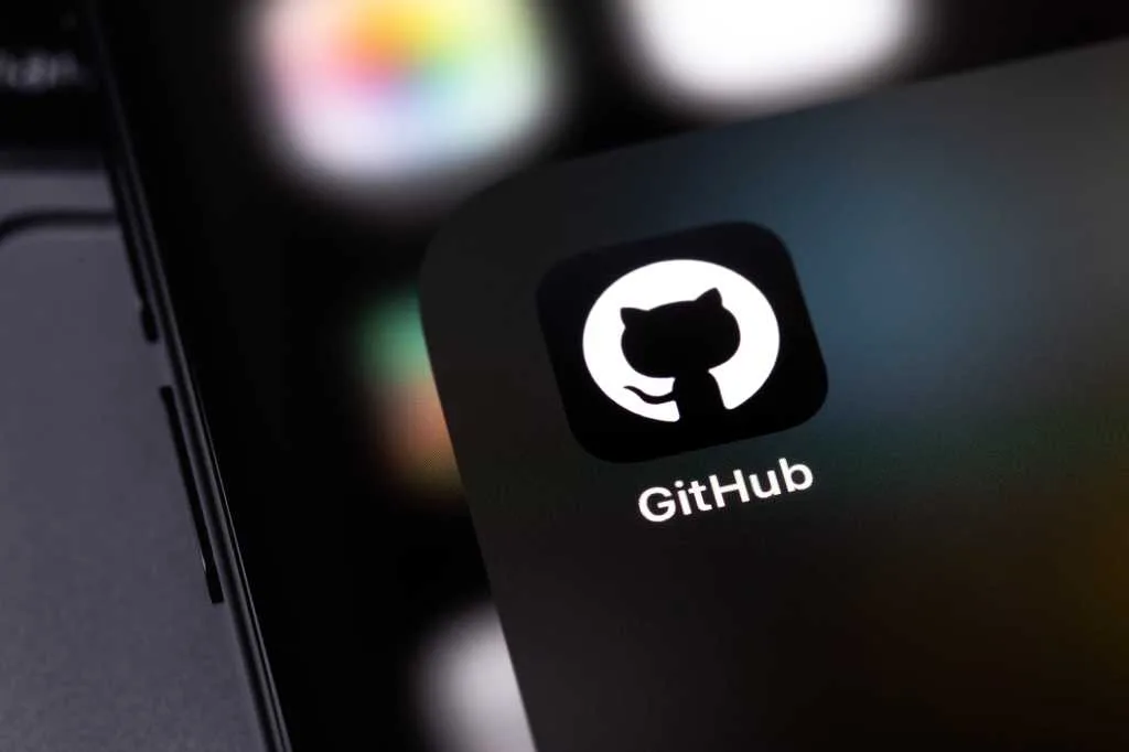 GitHub'ın Genel API'leri Kurumsal Keşif Aracına Dönüşüyor: Tehdit Aktörleri Kaynak Kod, Sırlar ve Otomatik İşlem Hatlarını Hedef Alıyor