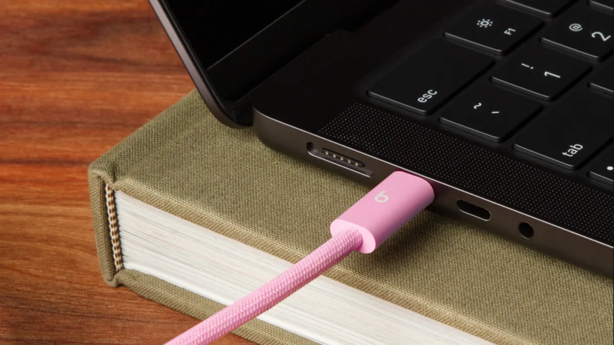 Beats'in Yeni Power Pink Kablo Serisi: Şarj Kablolarına Renk Katın, Fiyatı 20 Doların Altında